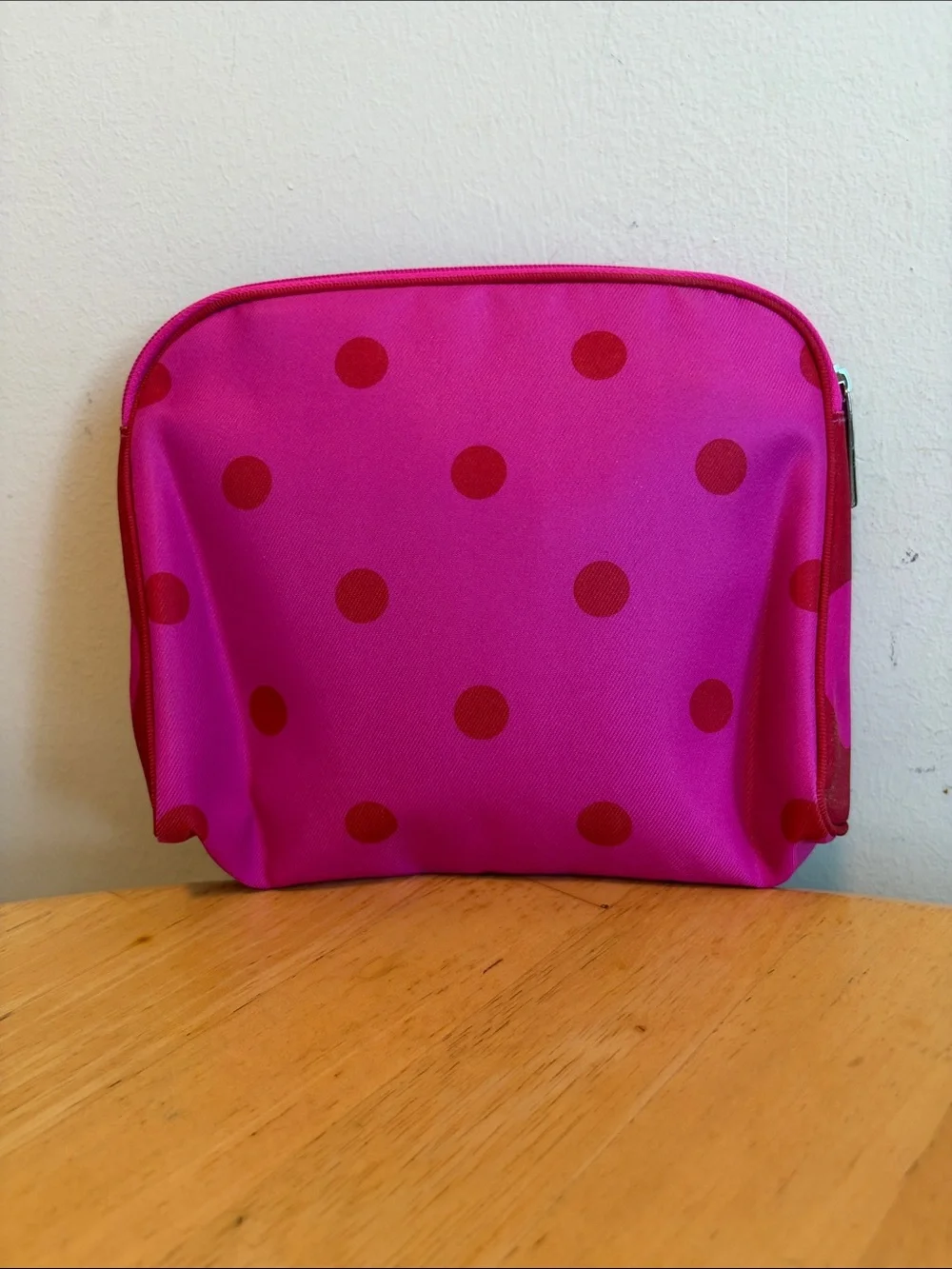 clinique x kate spade stylish cosmetic